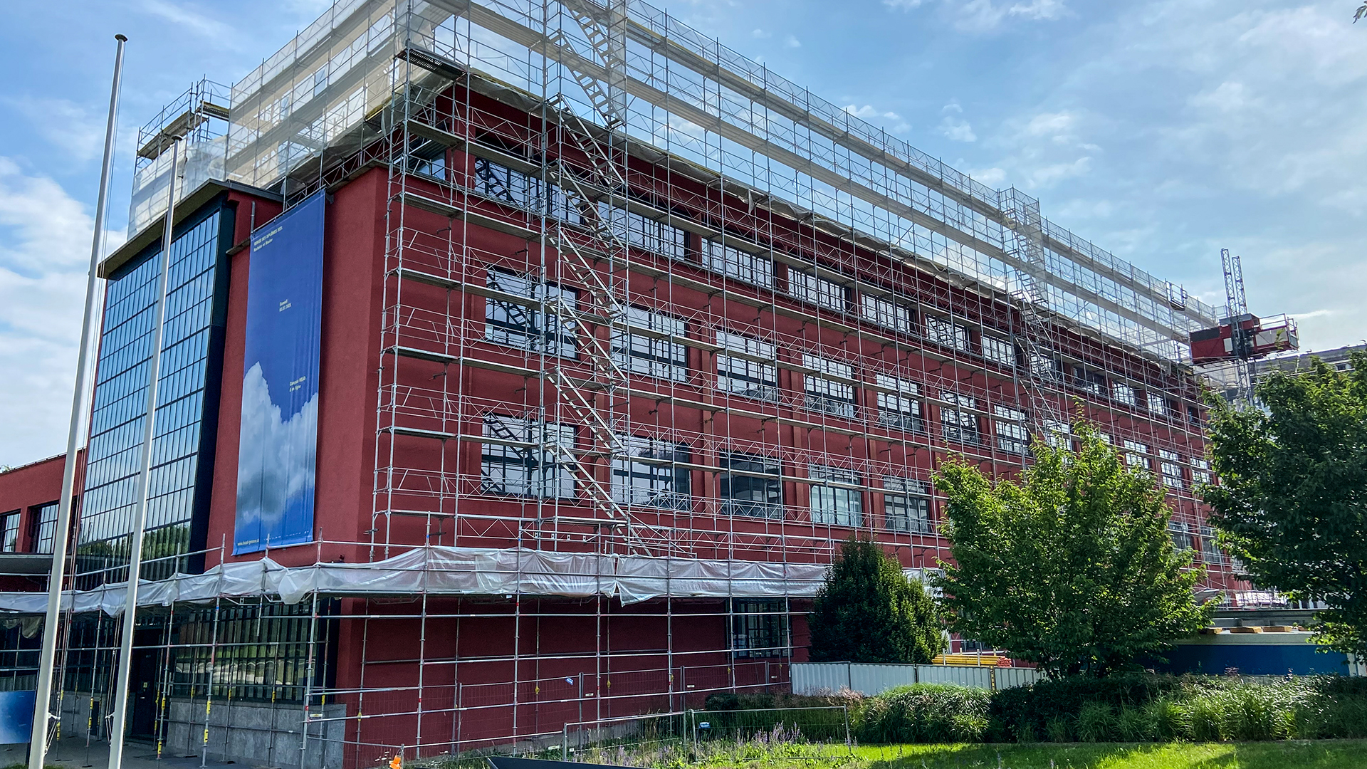 Seismic reinforcement of masonry