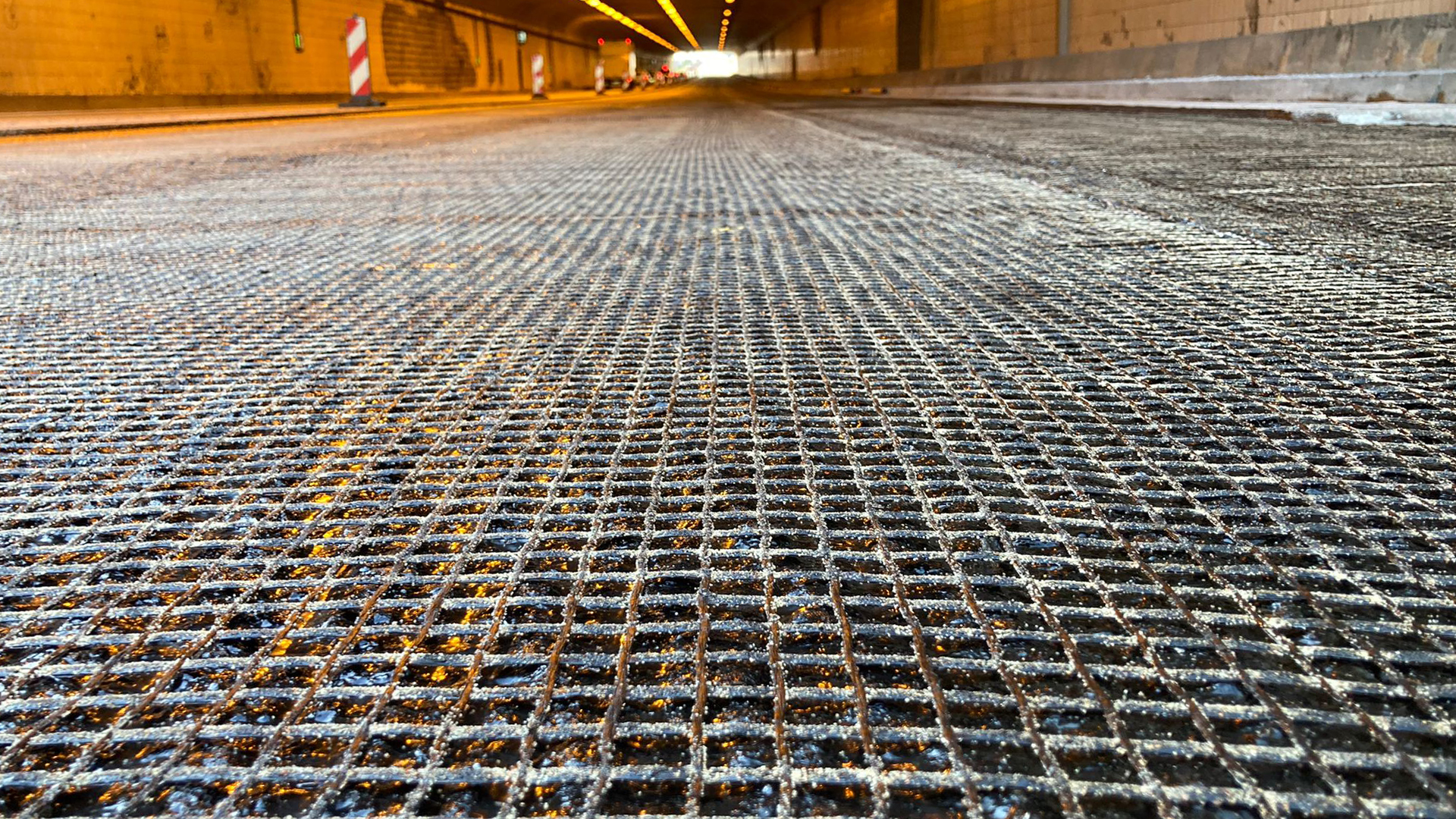 Carbon reinforcement on concrete slabs