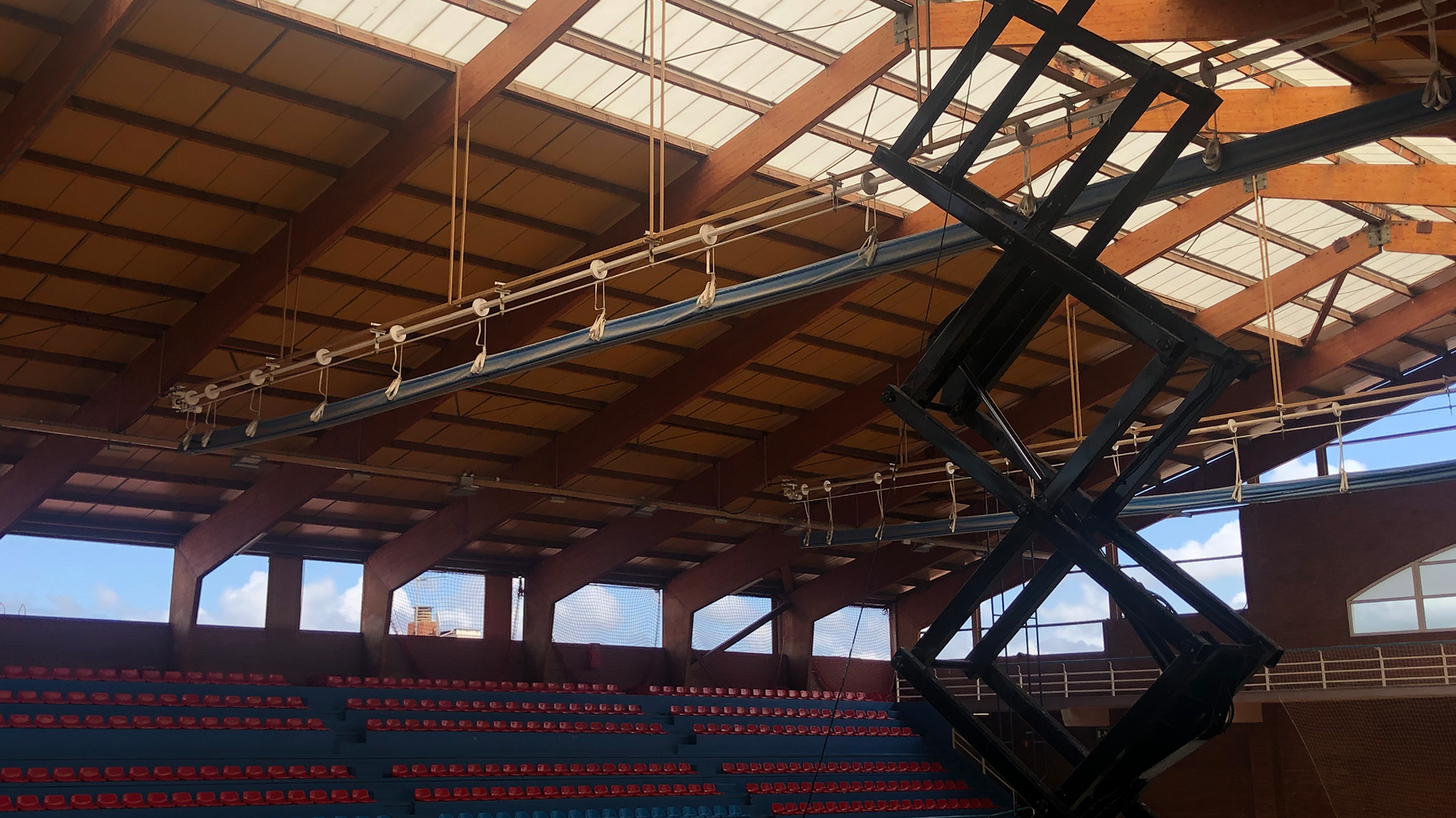 Strengthening of Timber Structure