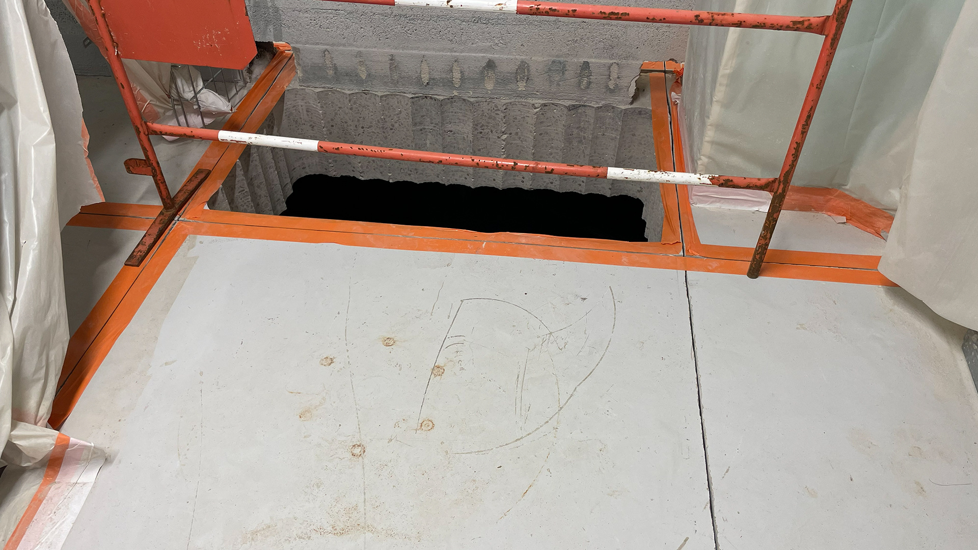 Reinforcement slab opening