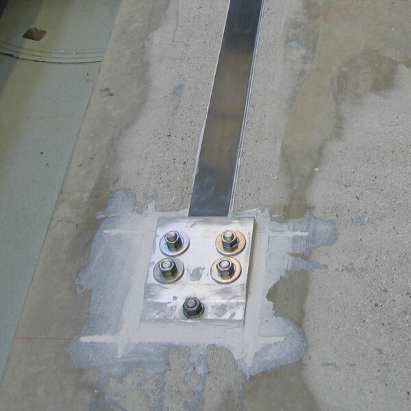 S&P C-Laminate with anchoring plate (deflection)
