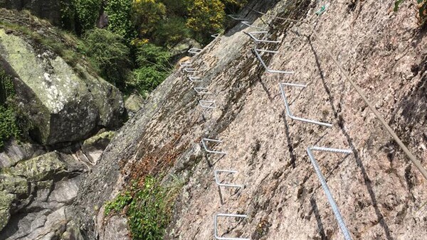 Chemical anchoring at Via Ferrata