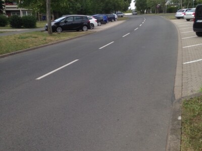 Road without damage to the surface