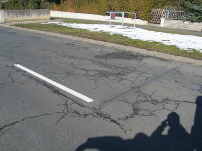 February 2005: Damage pattern on the road