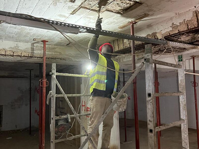 S&P Tecnoprot-CEM being applied to rebars